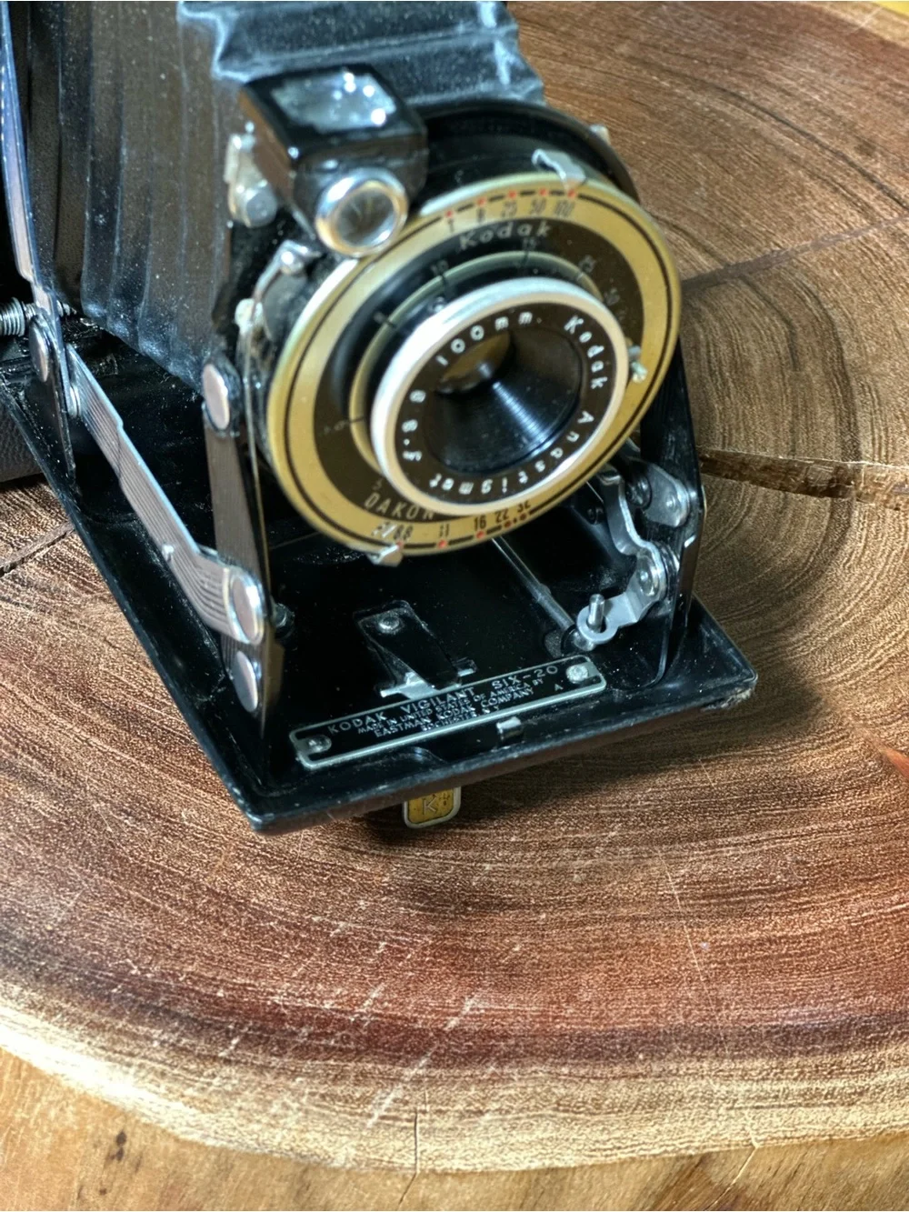 Vintage 1940 Kodak Vigilant Six-20 Folding Camera – Fully Functional with Box
